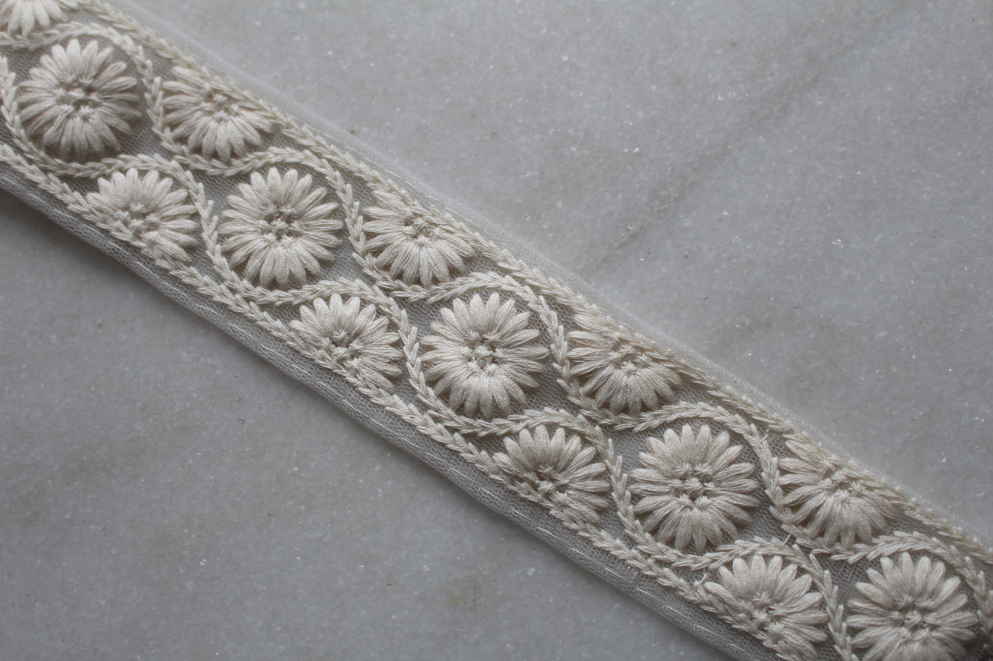 Flower ( KKU White - 2305261918 )