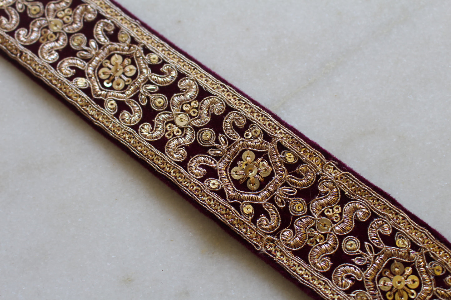 GOLD ( Velvet Purple 23071922 )