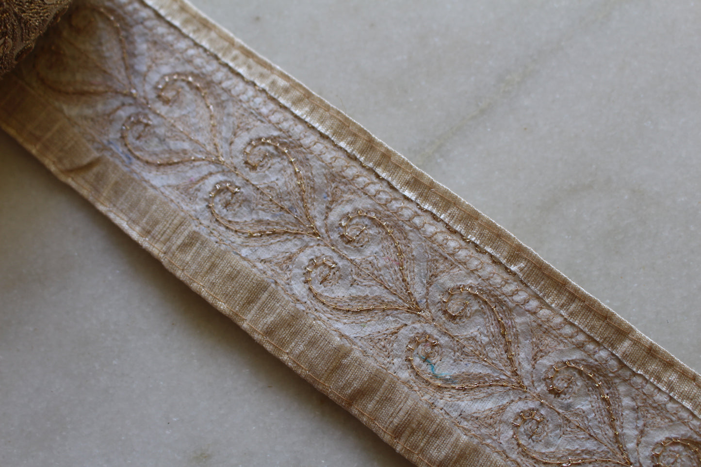 GOLD ( Heart White 2307301921 )