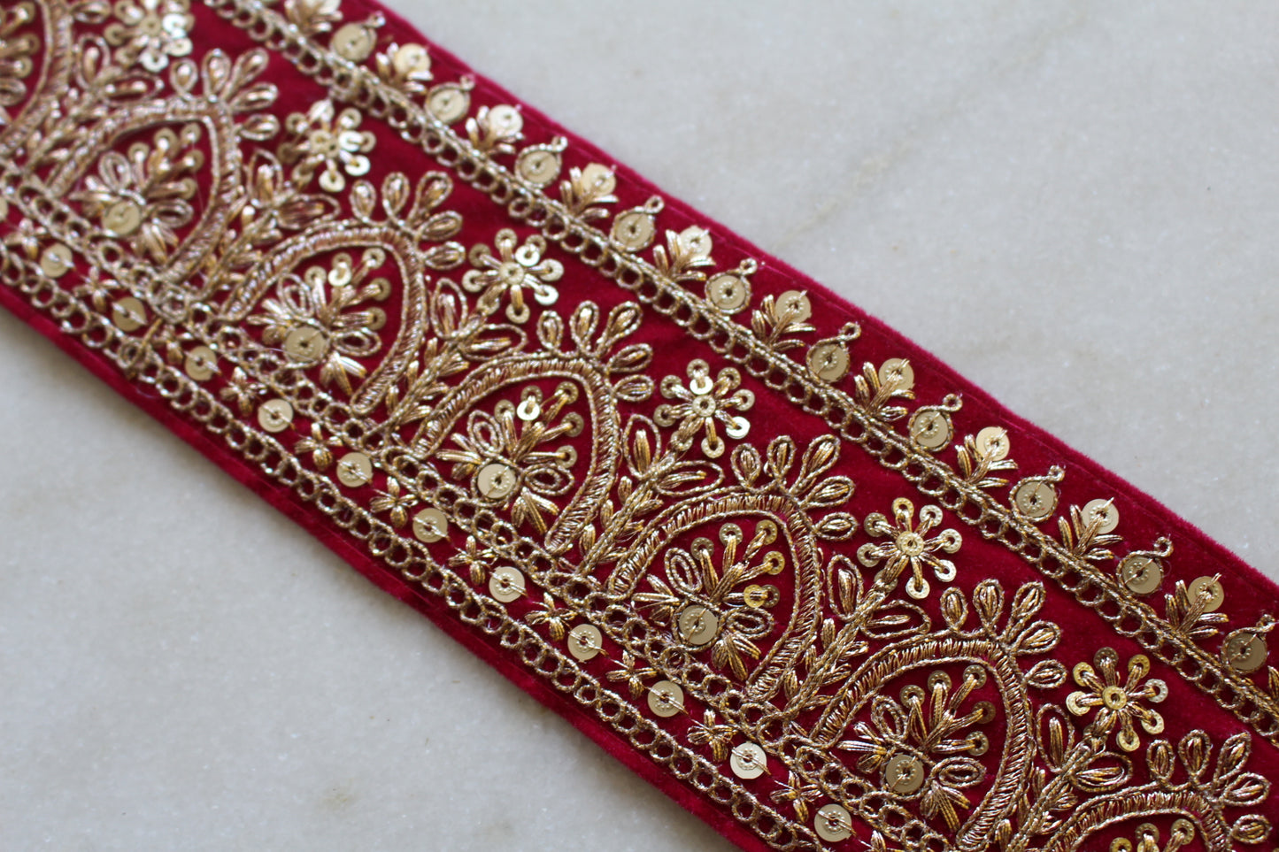 GOLD ( Velvet Magenta Pink 23071815 )