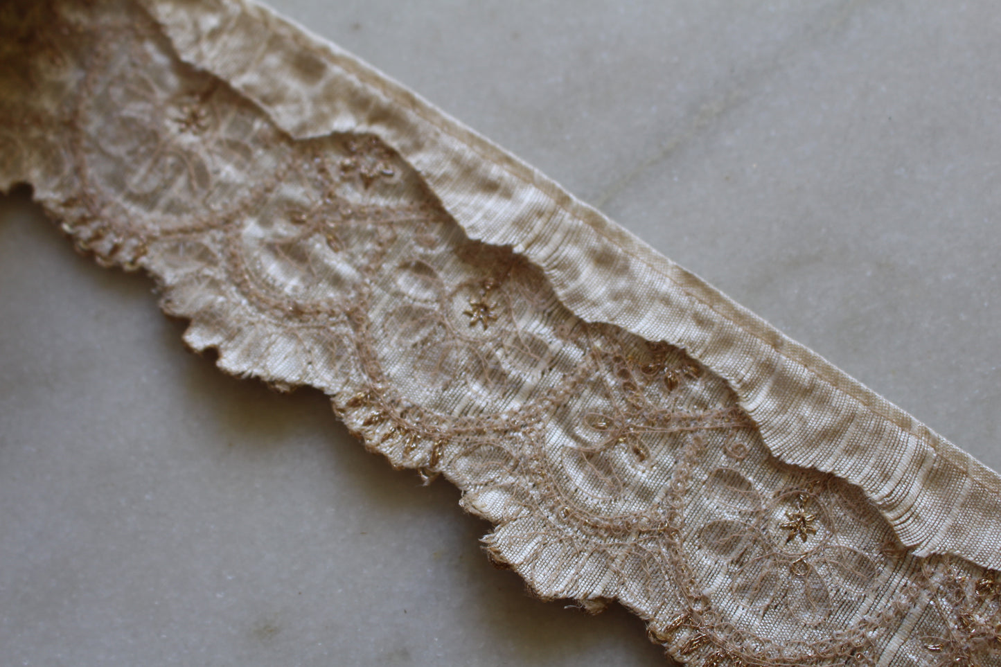 GOLD ( WAV White 23071959 )