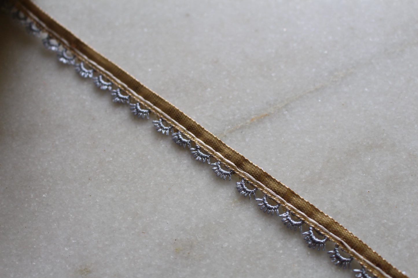 Unique  ( CCLLSH B - 2309271514 )