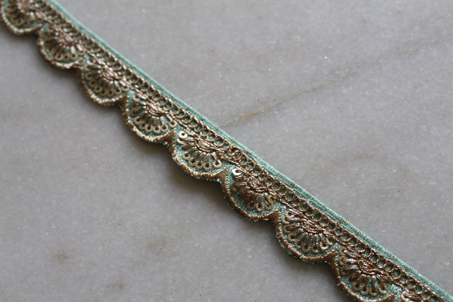GOLD( LB Arch 2309271340 )