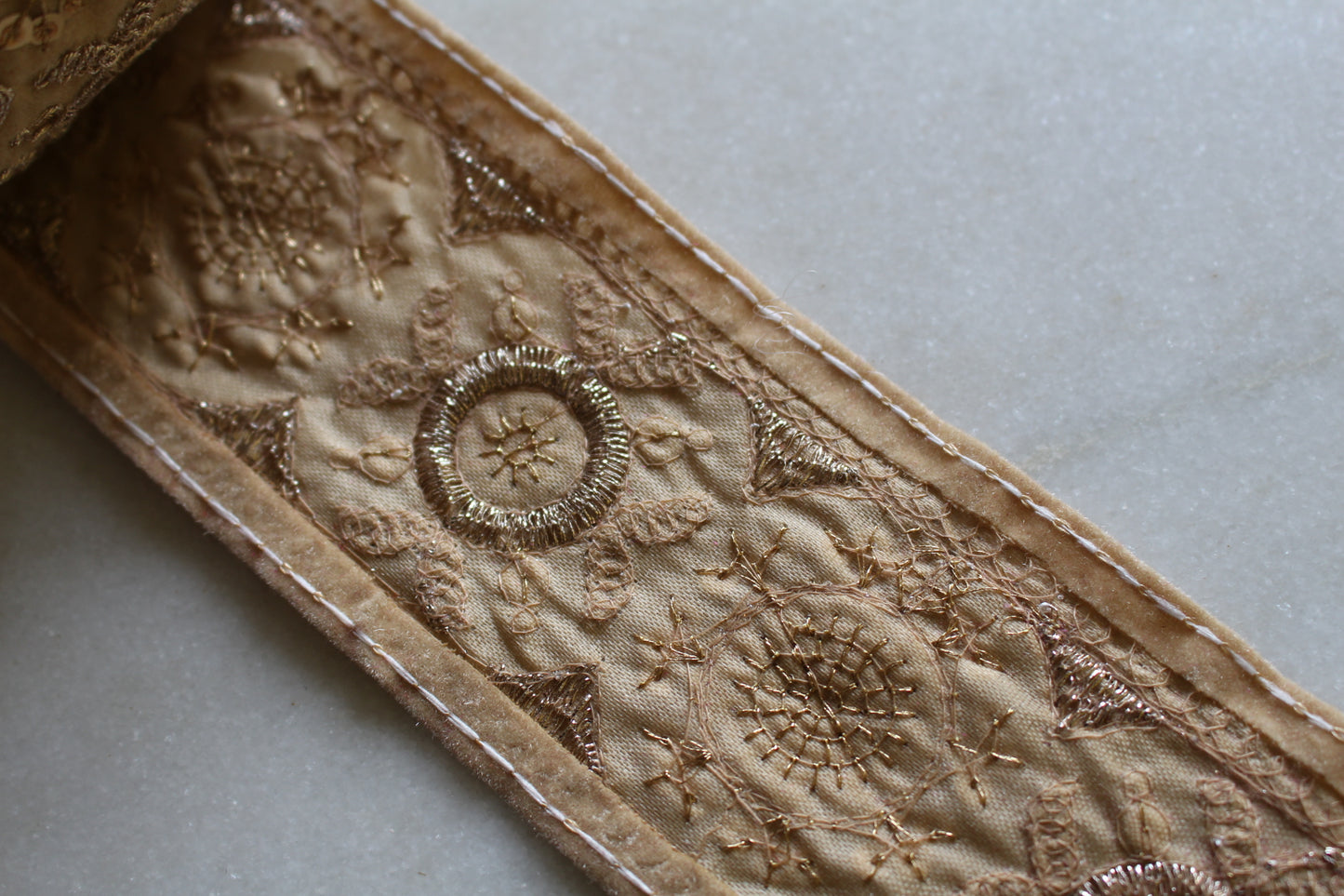 GOLD ( Velvet Beige 2309271329 )