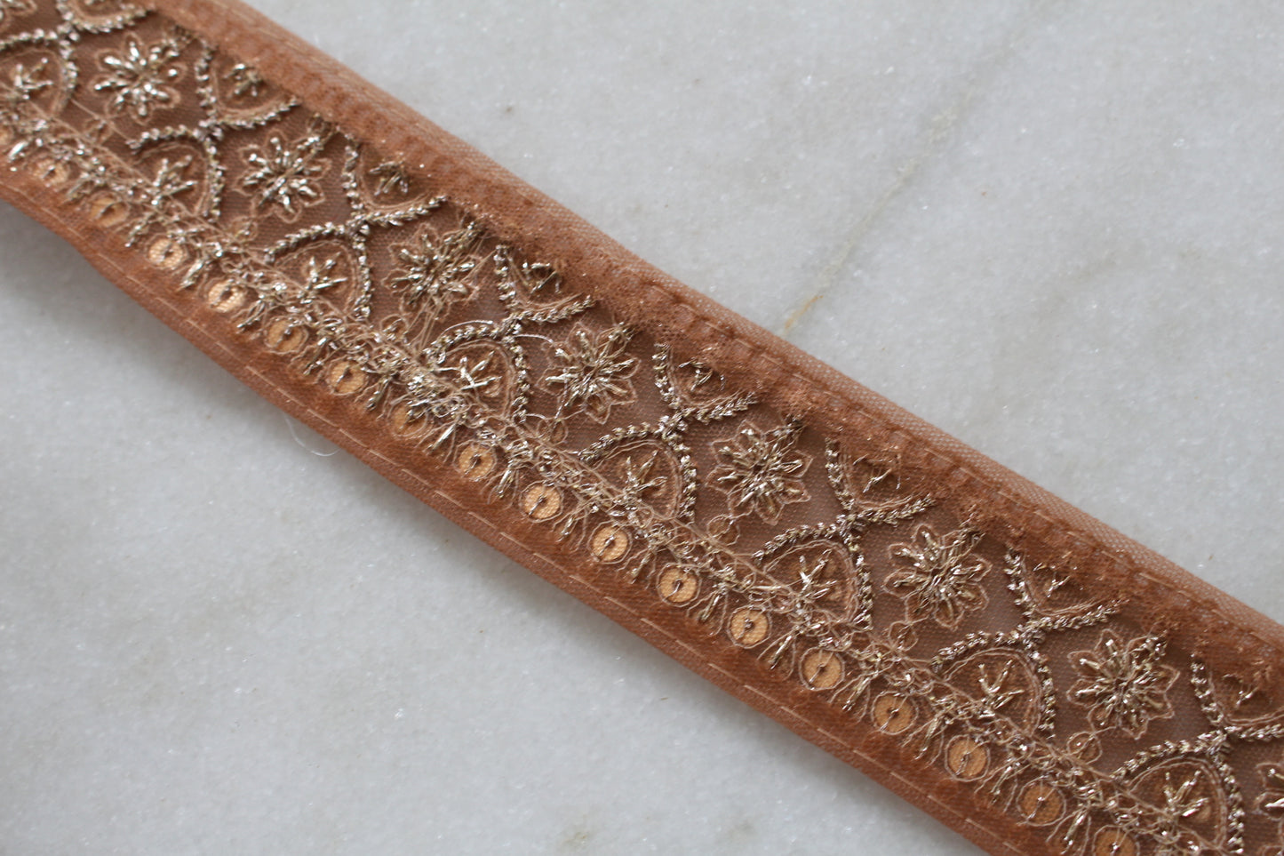 GOLD ( WN - MKBK  239131343 )