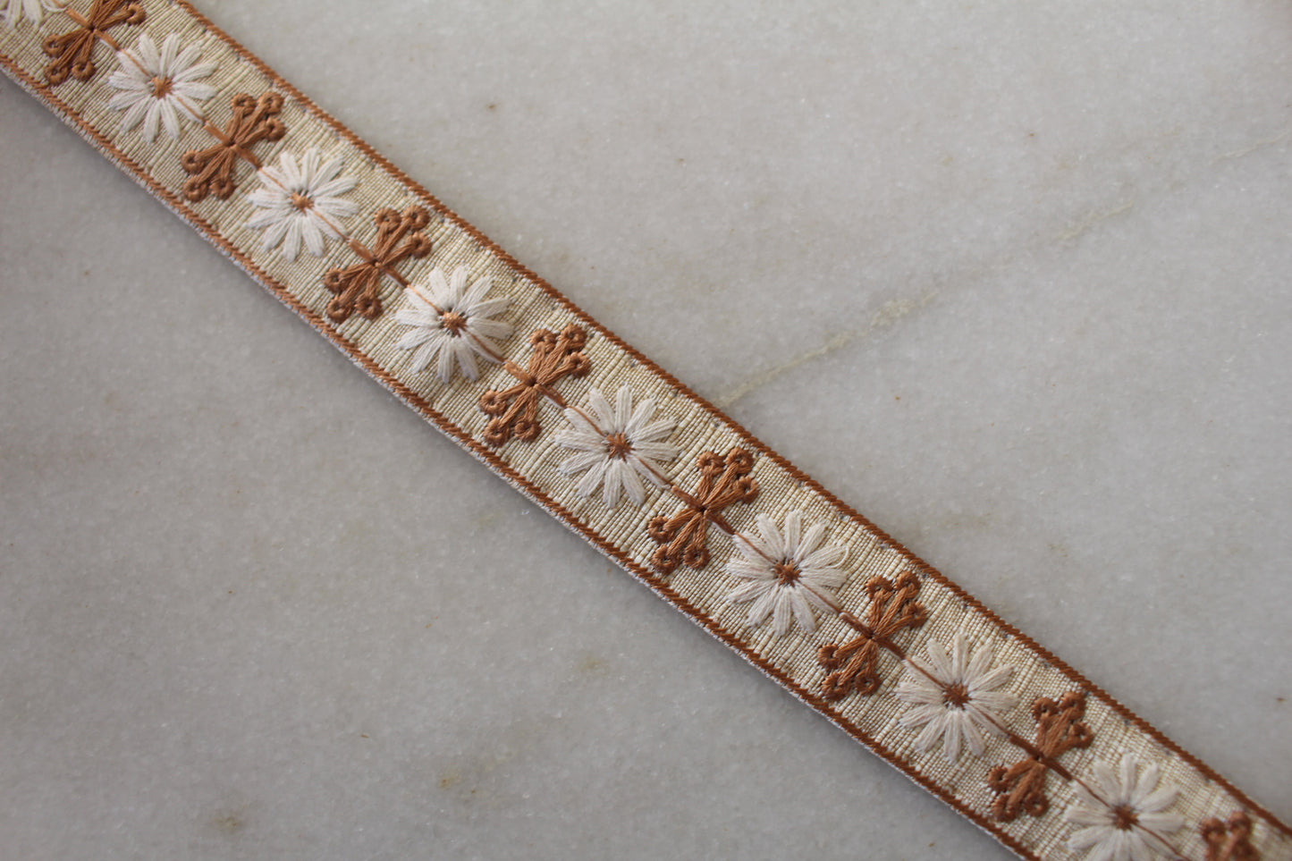 ◆Flower ( BSS - White 2412101154 )