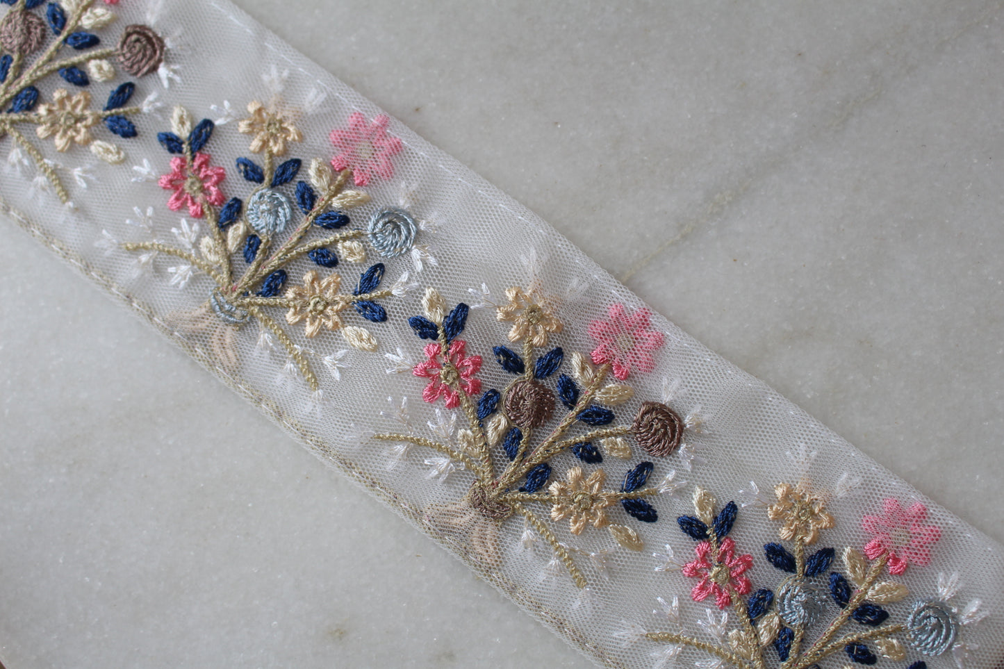 Flower Garden ( FLV White 2504082206 )