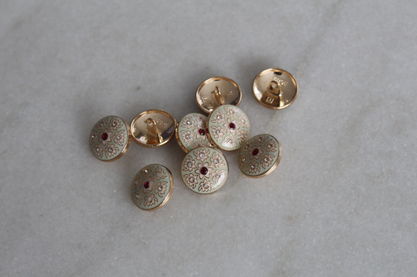 Buttons 66141444