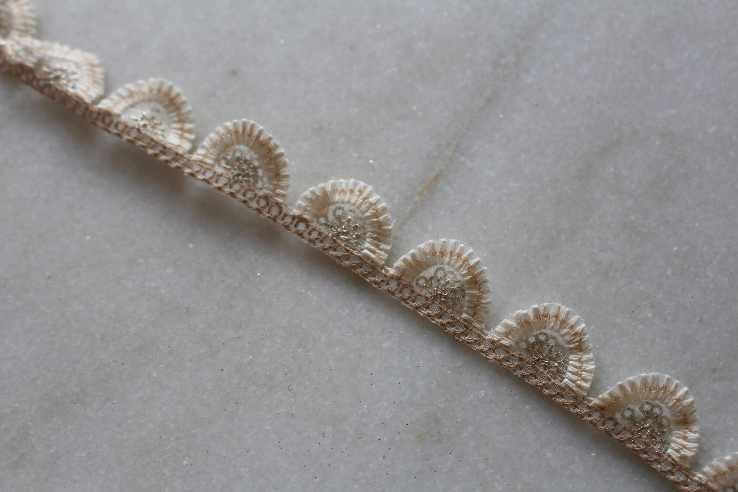 Unique ( Arc White Mini 2308291512 )