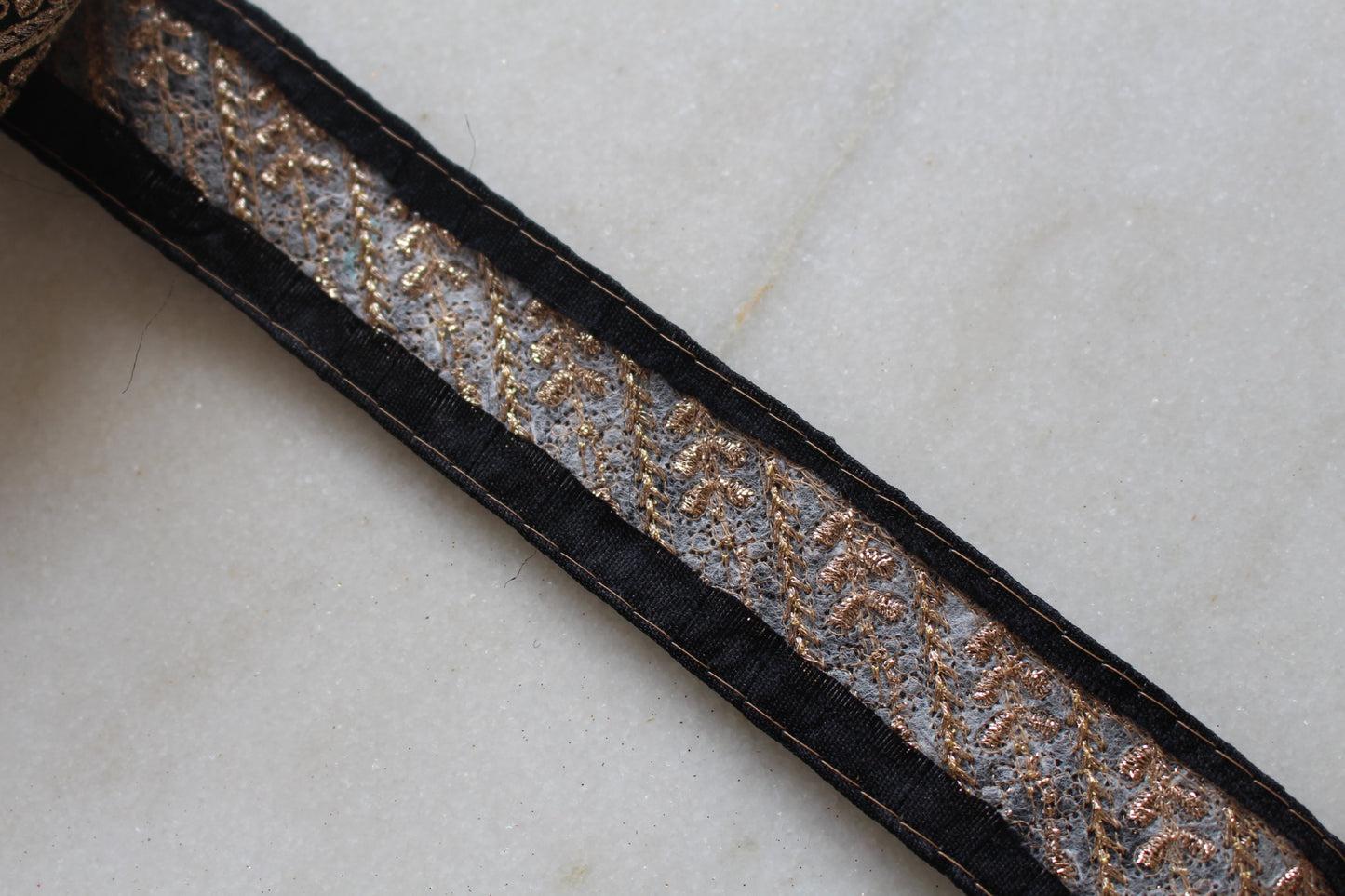 GOLD ( Black 2308291457 )