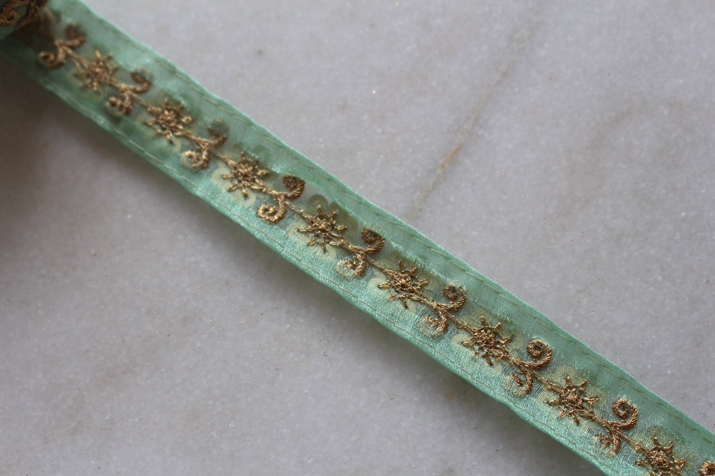 GOLD ( Mint 2308291506 )