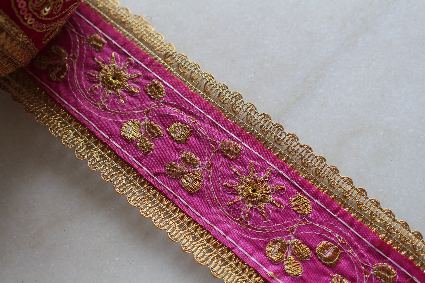 GOLD ( Magenta 2308291438 )