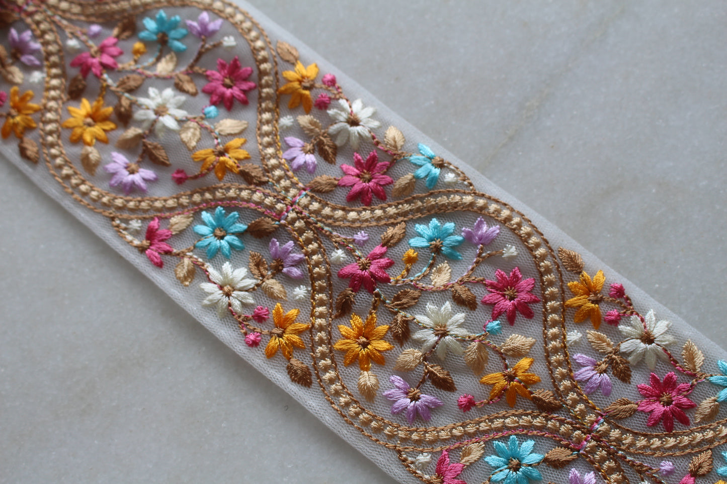 Flower Garden ( WAV White 23082915120 )