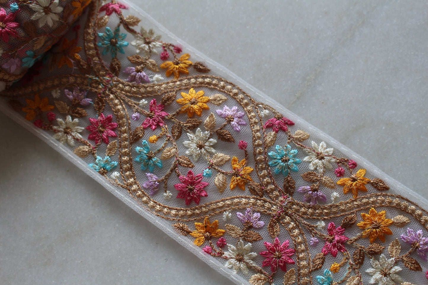 Flower Garden ( WAV White 23082915120 )
