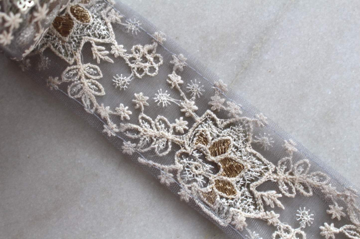 Flower ( Gray - 26212135 )