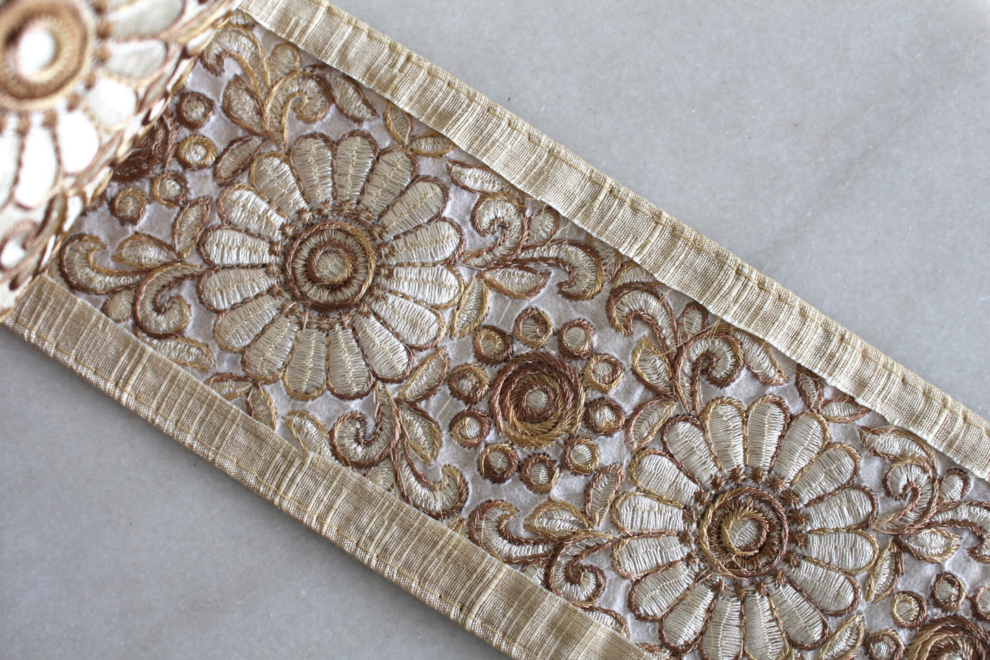 Flower ( Beige × Brown - 32607 )