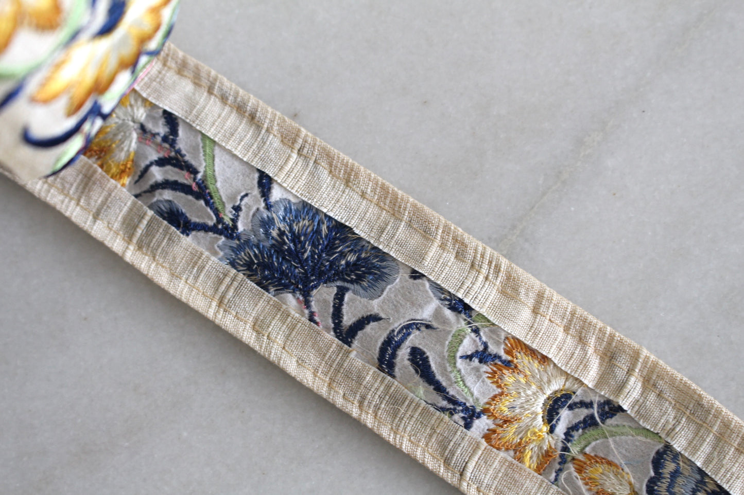 Flower Garden ( White × Blue Yellow - 32619 )