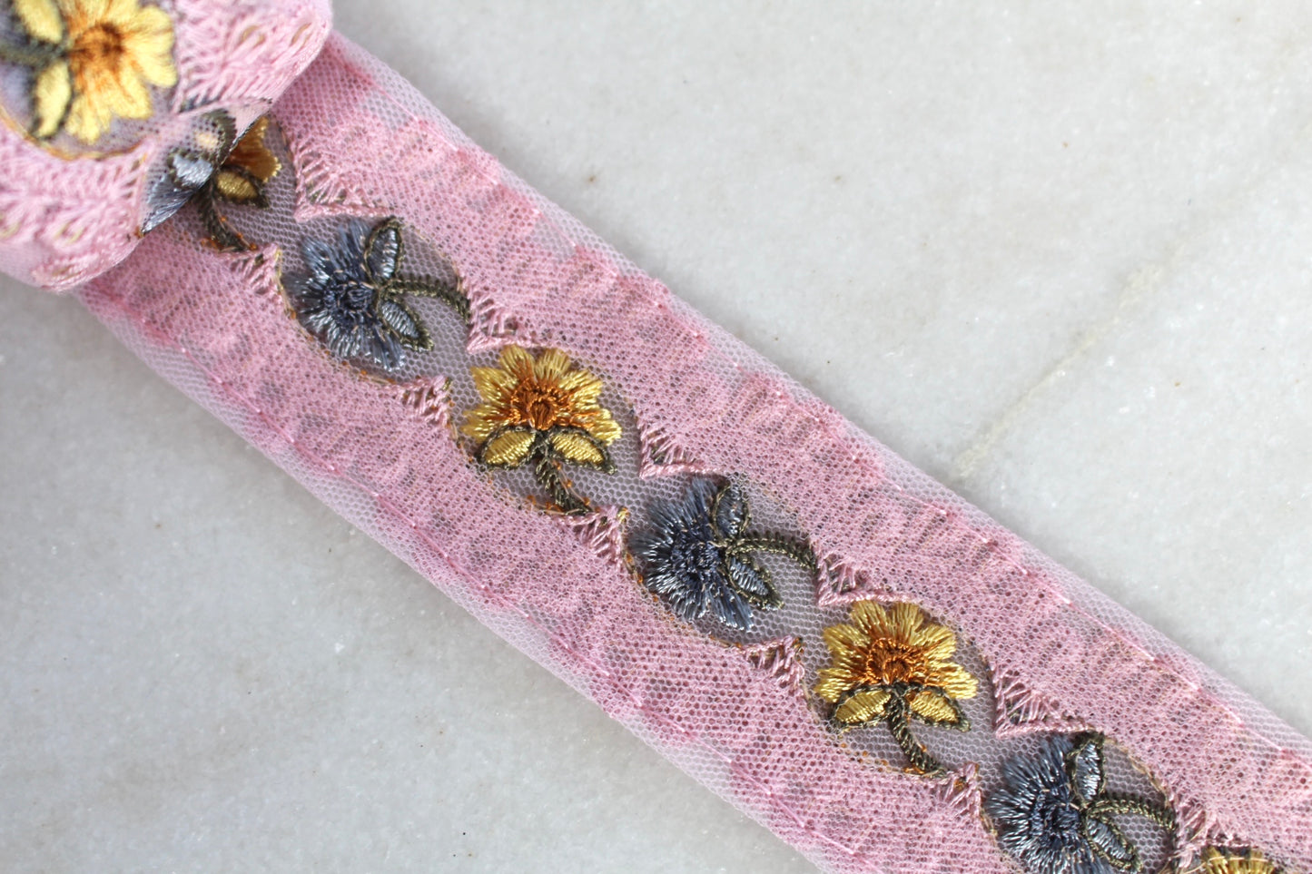 Flower Garden ( Light Pink × Blue Yellow - 082515 )