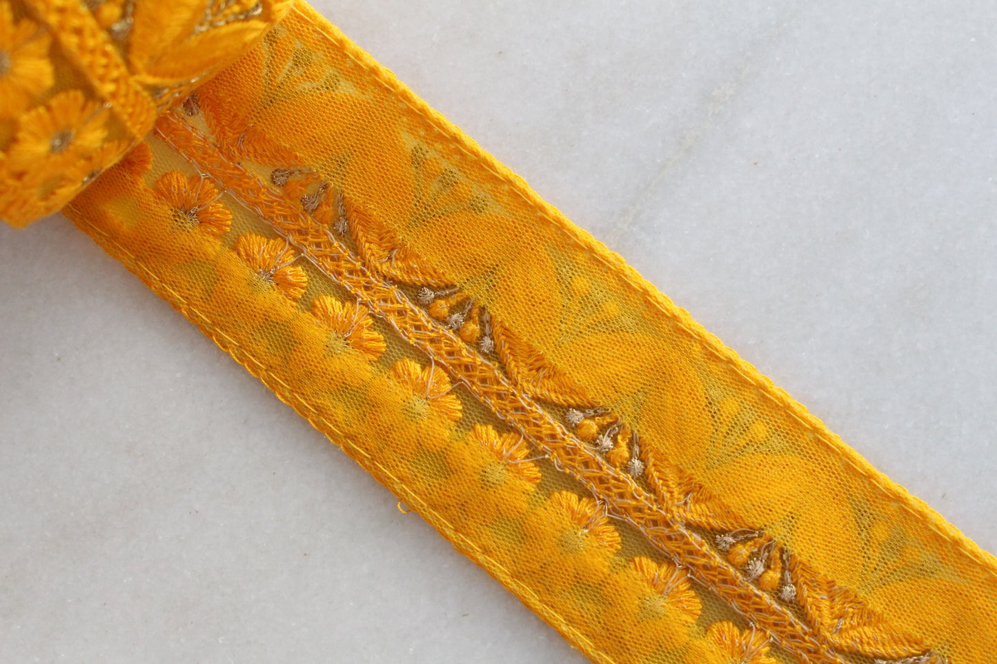 Flower ( Yellow 27282248 )