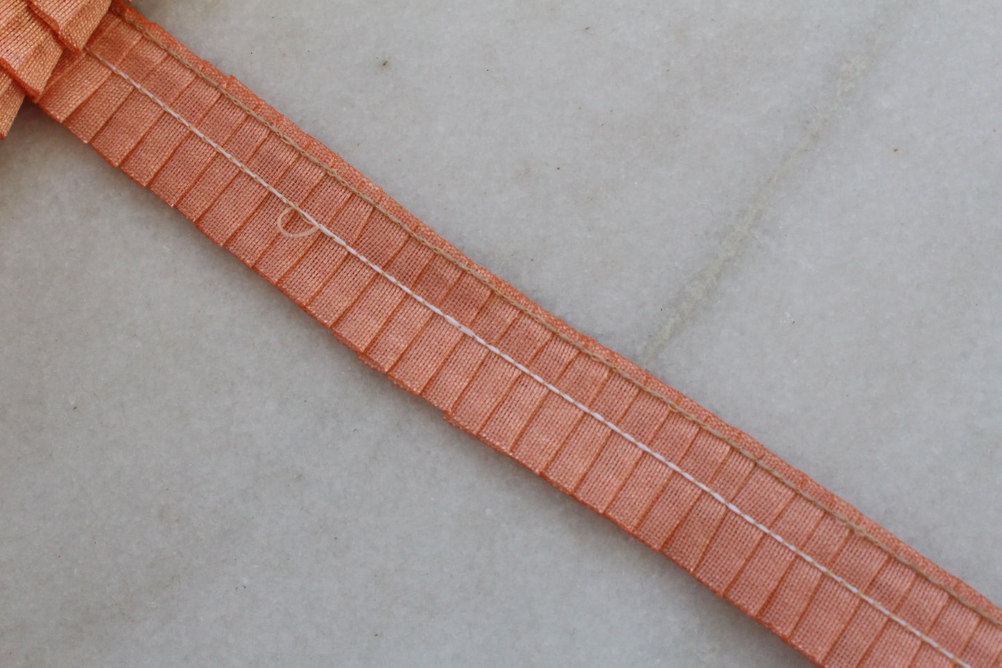 Unique - Salmon Frill 27301150