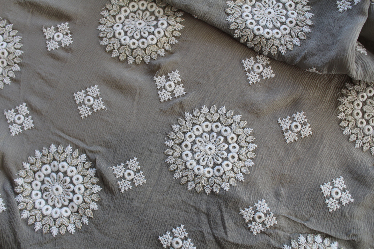 Indian Fabrics 83122