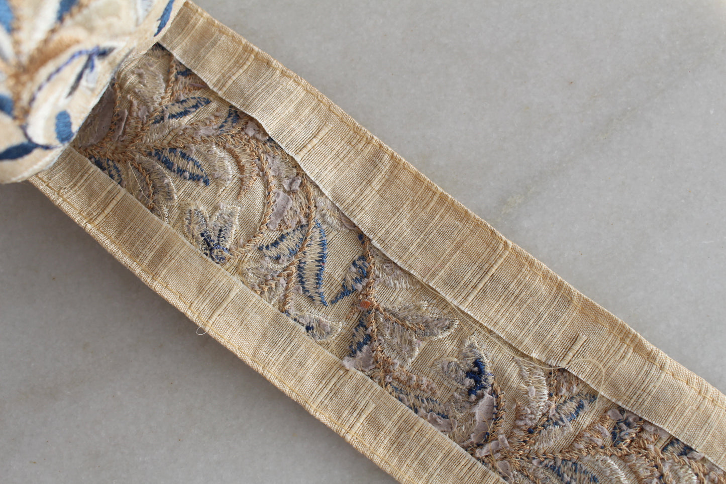 Flower Garden ( Beige × Blue Brown - 2942139 )