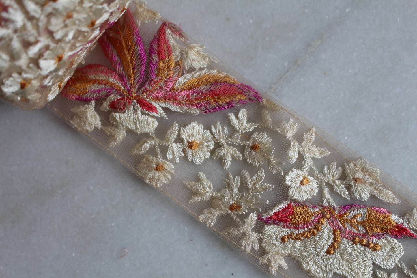 Flower Garden ( Beige × Pink - 224292343 )