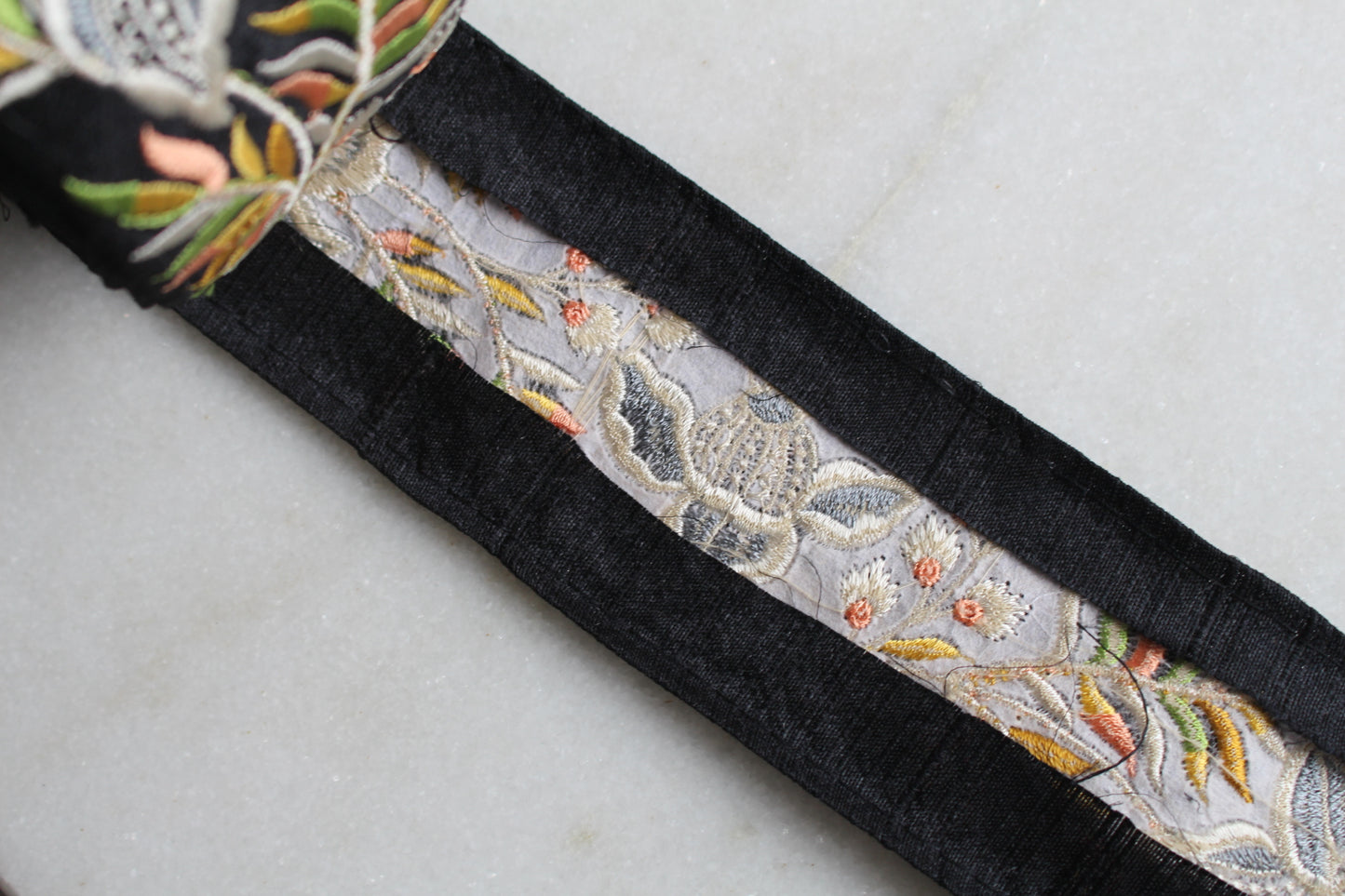 Flower Garden ( Black × Yellow - 224292256 )