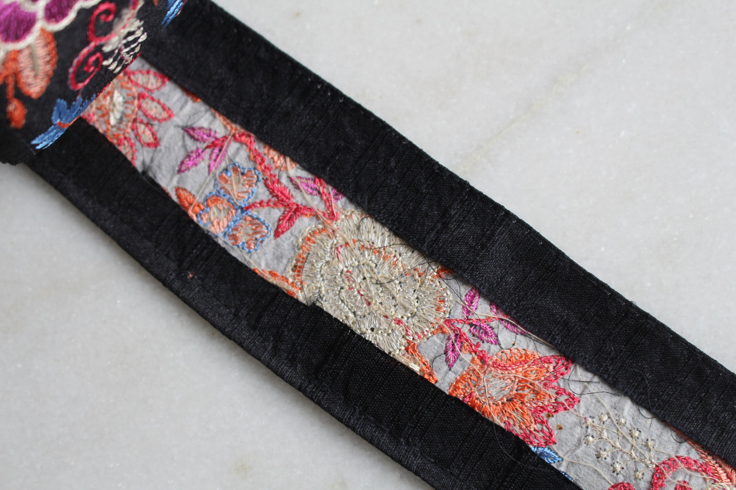 Flower Garden ( Black × White Pink - 224292243 )