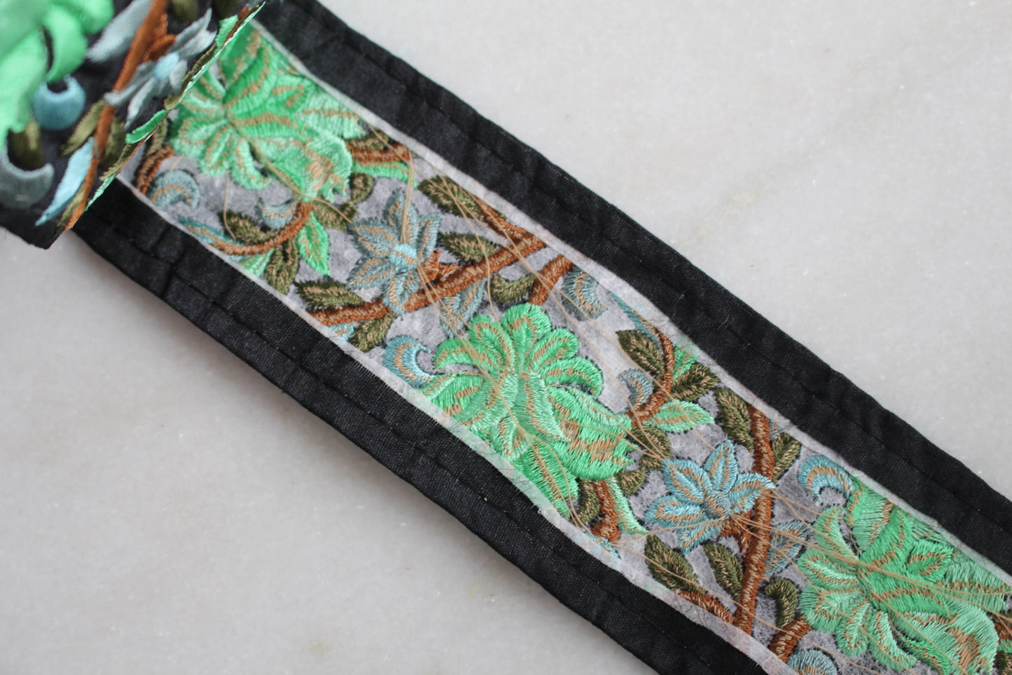 Flower Elegant ( Black Green 22652213 )