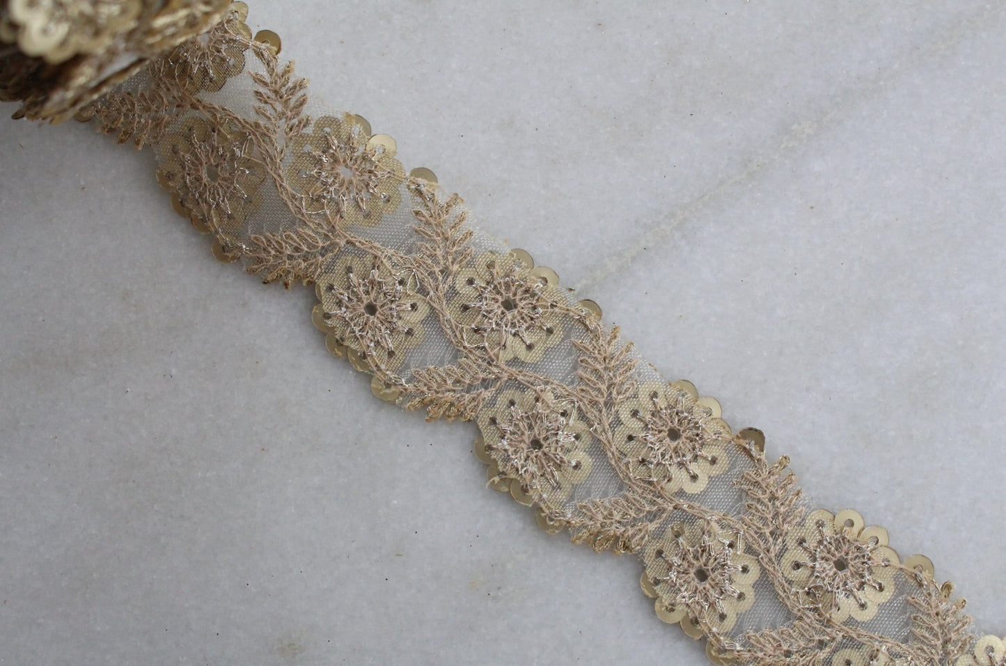 Unique ( Gold FL - 2731136 )