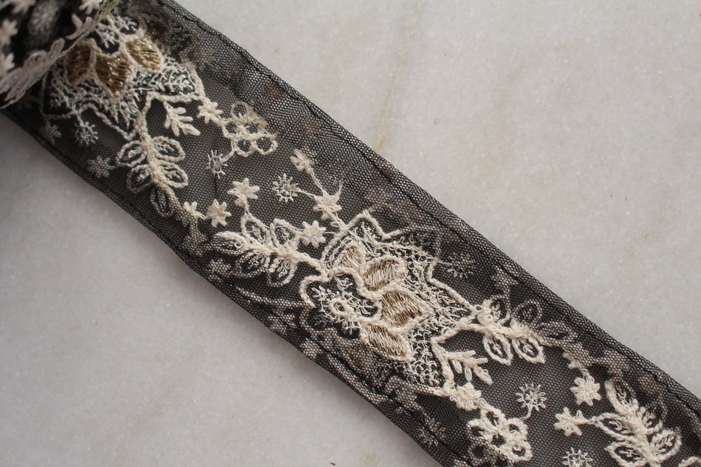 Flower ( Black - 210261604 )