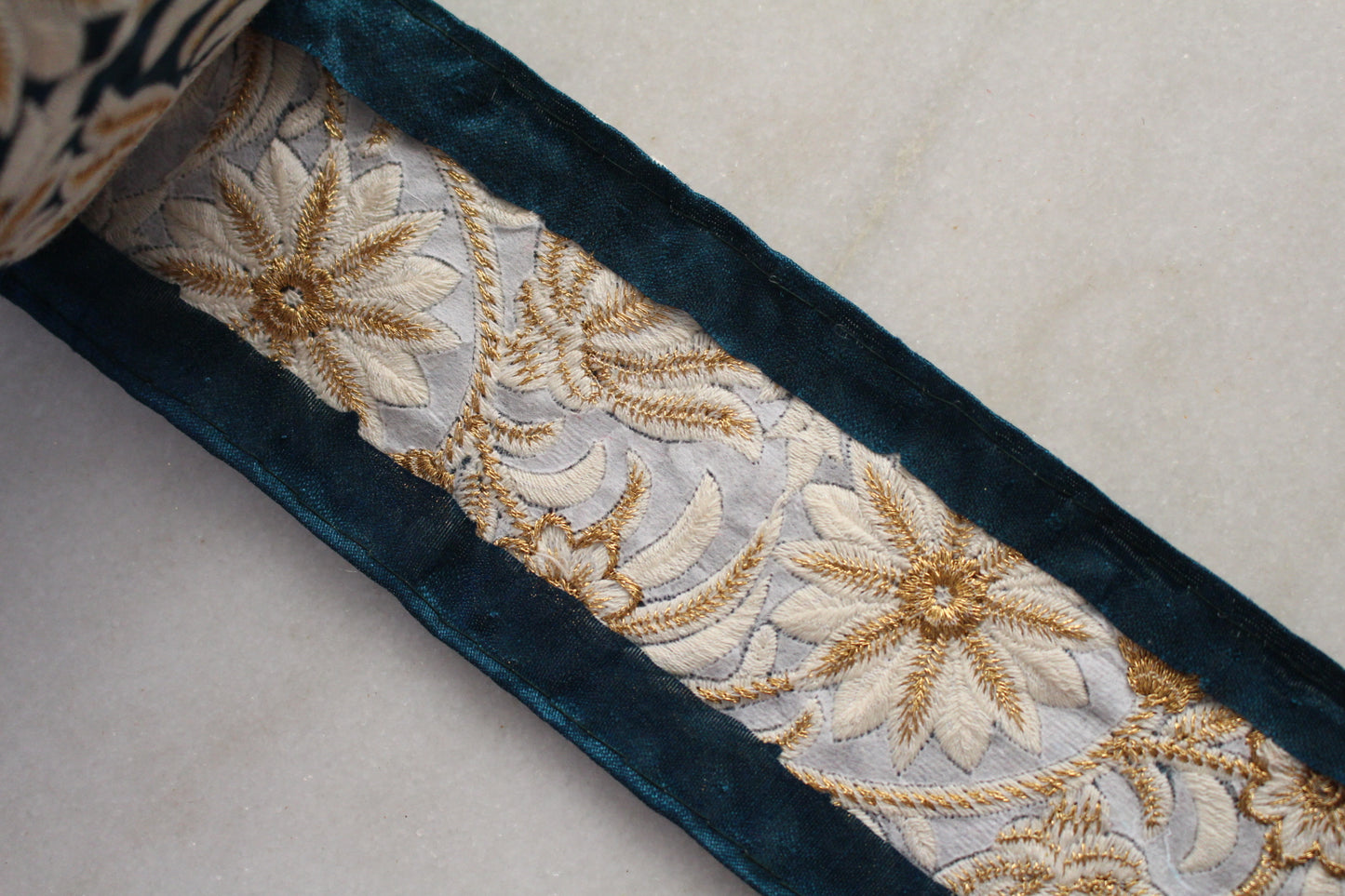 Flower ( LF Deep Green - 210261647 )