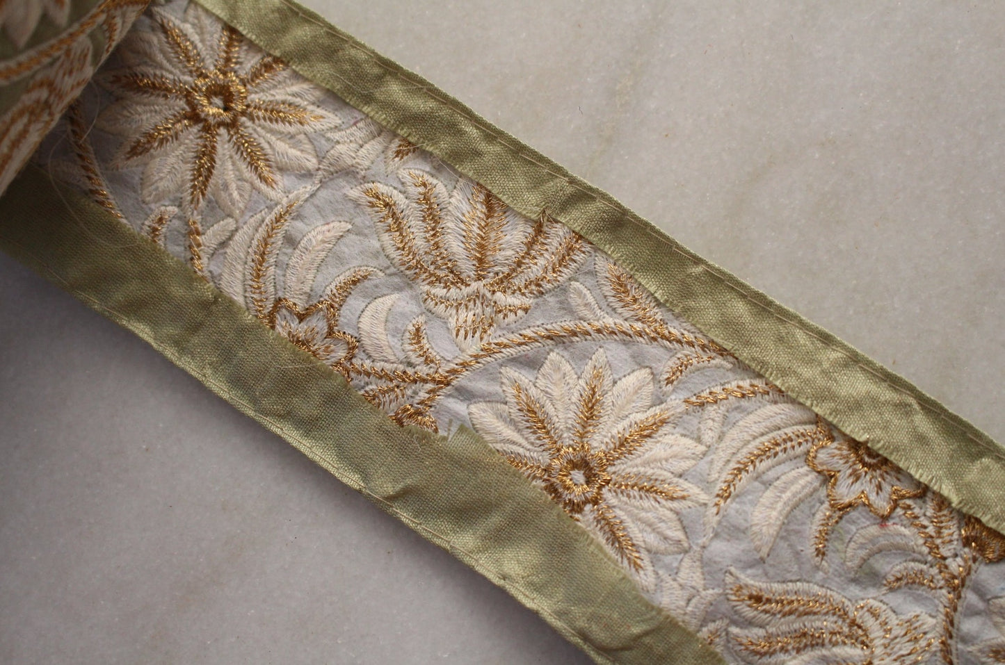 Flower ( LF Mint - 210261642 )