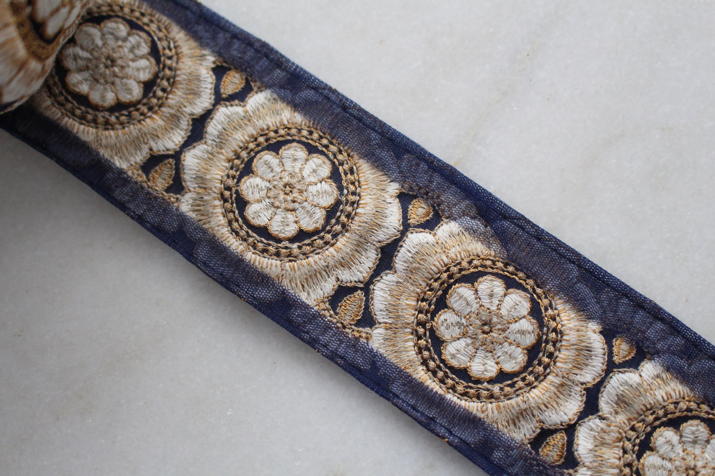 Flower ( White M Navy - 211191615 )