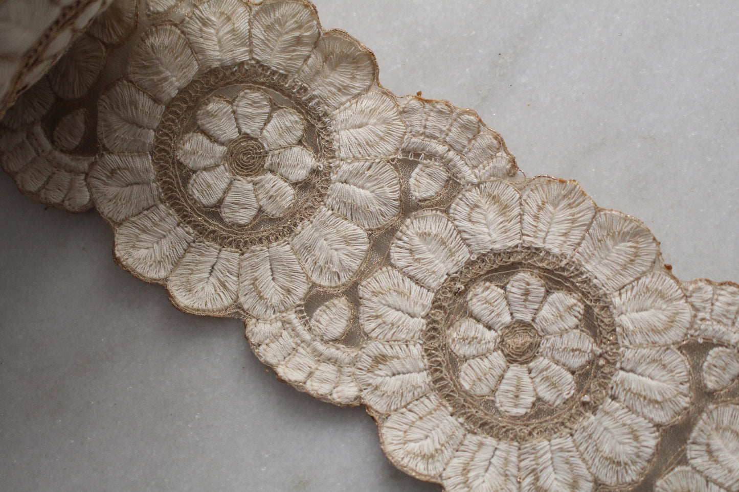 Flower ( White Large - 211191609 )