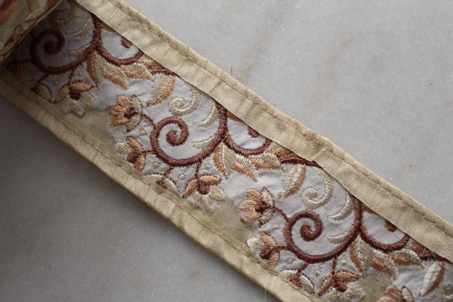 Flower ( Branch HBE - 211191427 )