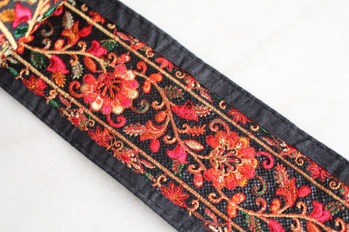 Flower Garden ( FS Black Red - 212201716 )