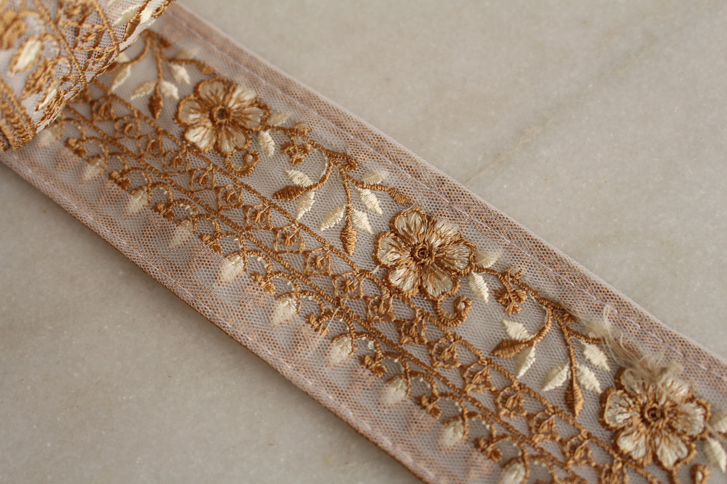 ◆Flower ( White 212201942 )