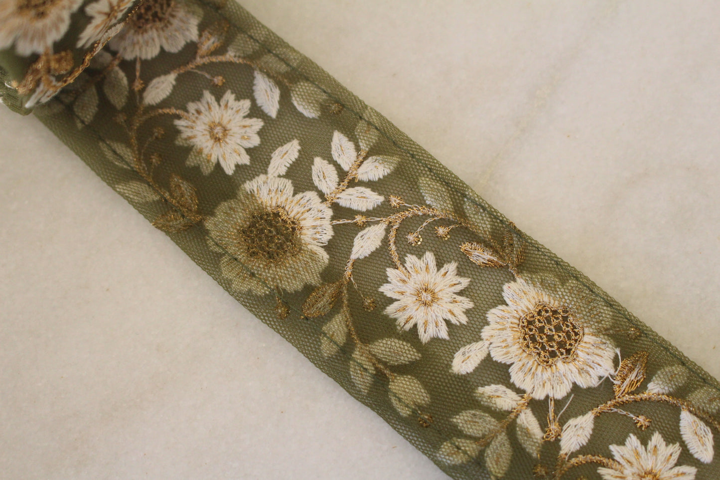 ◆Flower ( Khaki - 392152352 )