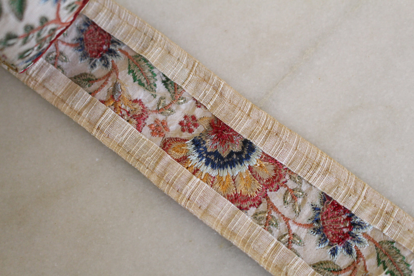 Flower Garden ( Beige BR - 303191313 )