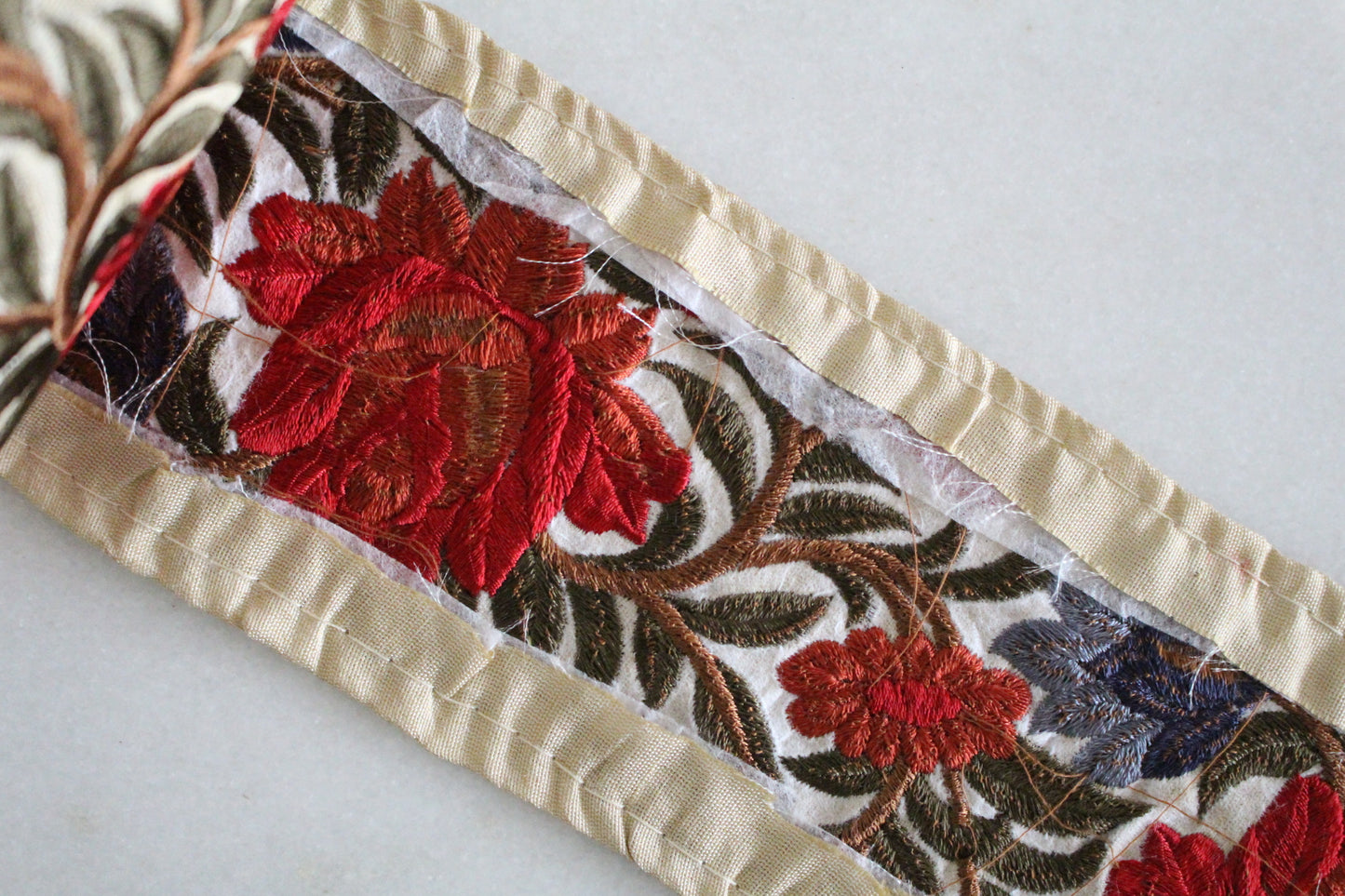 Flower Elegant ( Beige × Vermilion - 1 )