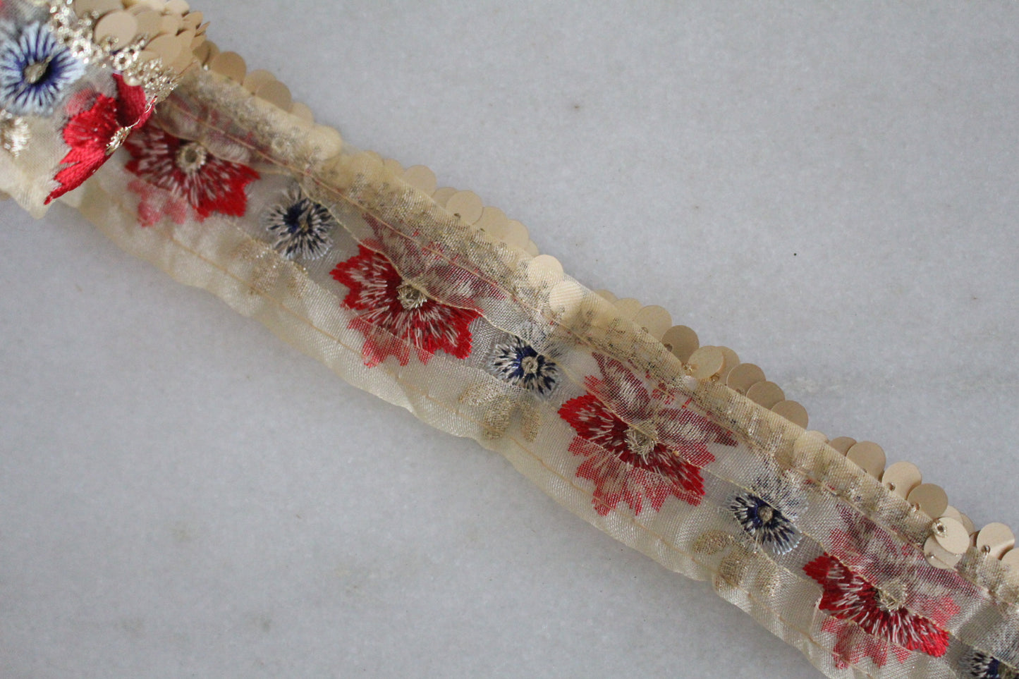 Flower Garden ( Beige × Red× Circle - 2 )