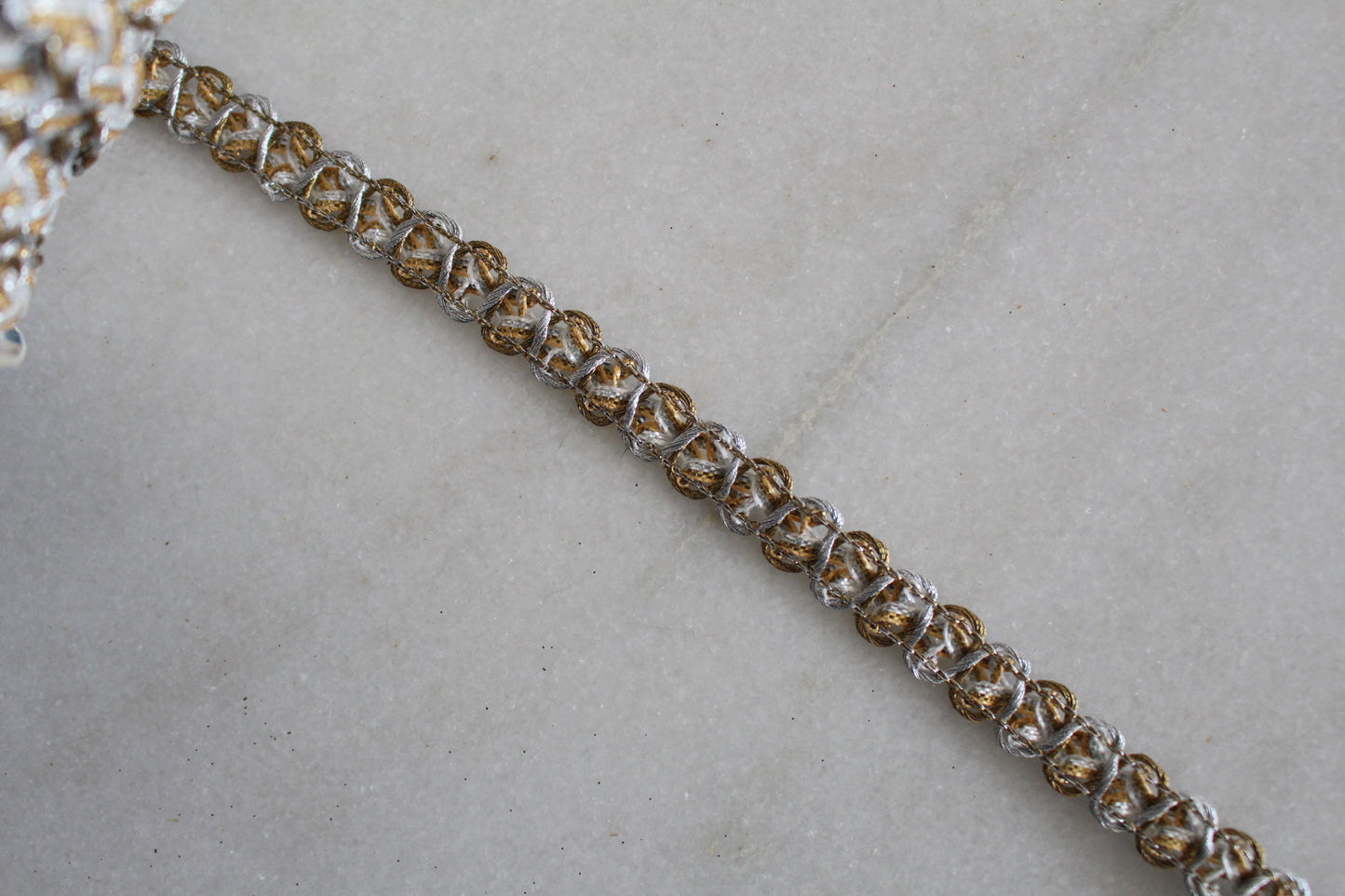 Unique ( Gold Silver - 2309271503 )