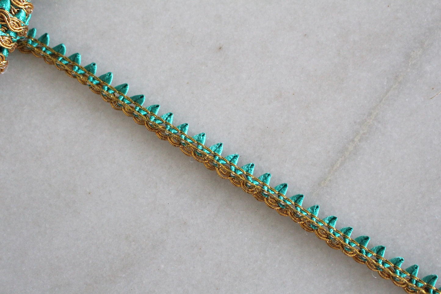 Unique ( Triangular Blue - 11461 )