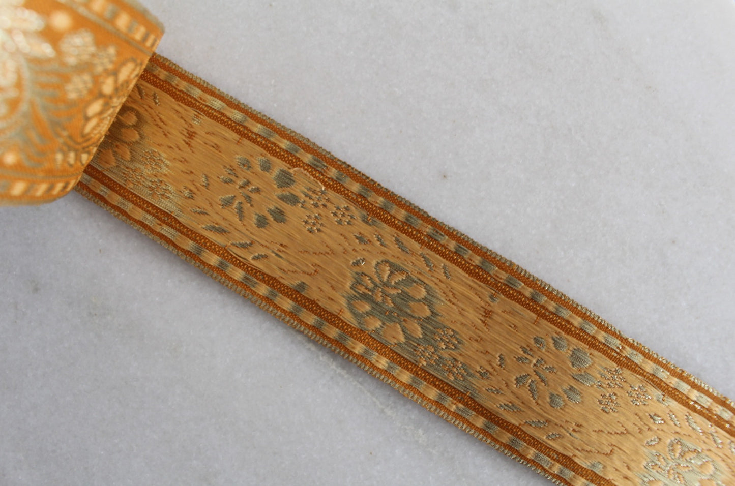 Indian Accent ( Yellow × Gold Flower - 2 )