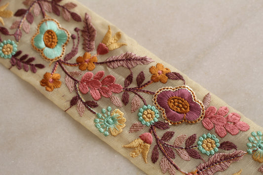 Flower Garden ( UCUYPB 2312172433 )