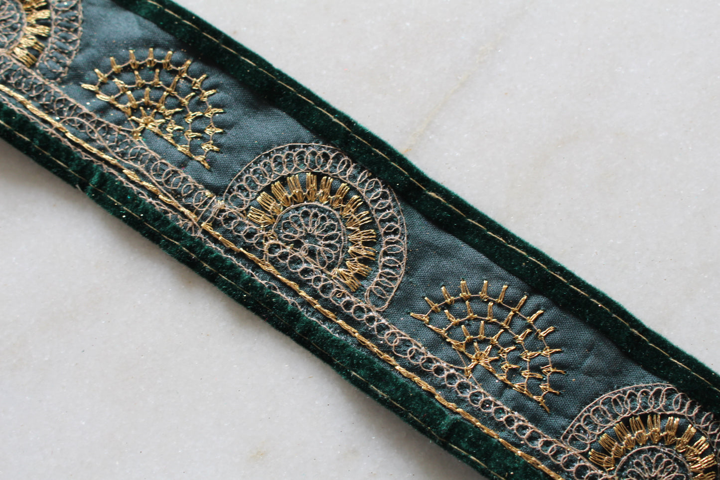 GOLD（ HCL Velvet Deep Green 2309271401 )