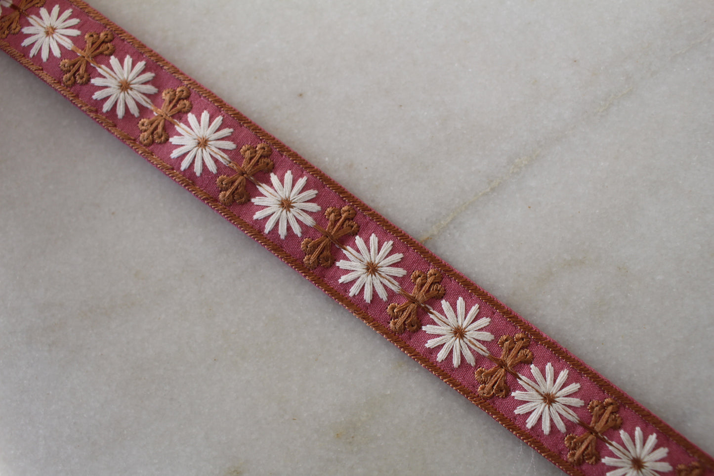 Flower  ( BSS - Berry Pink 24121011559 )