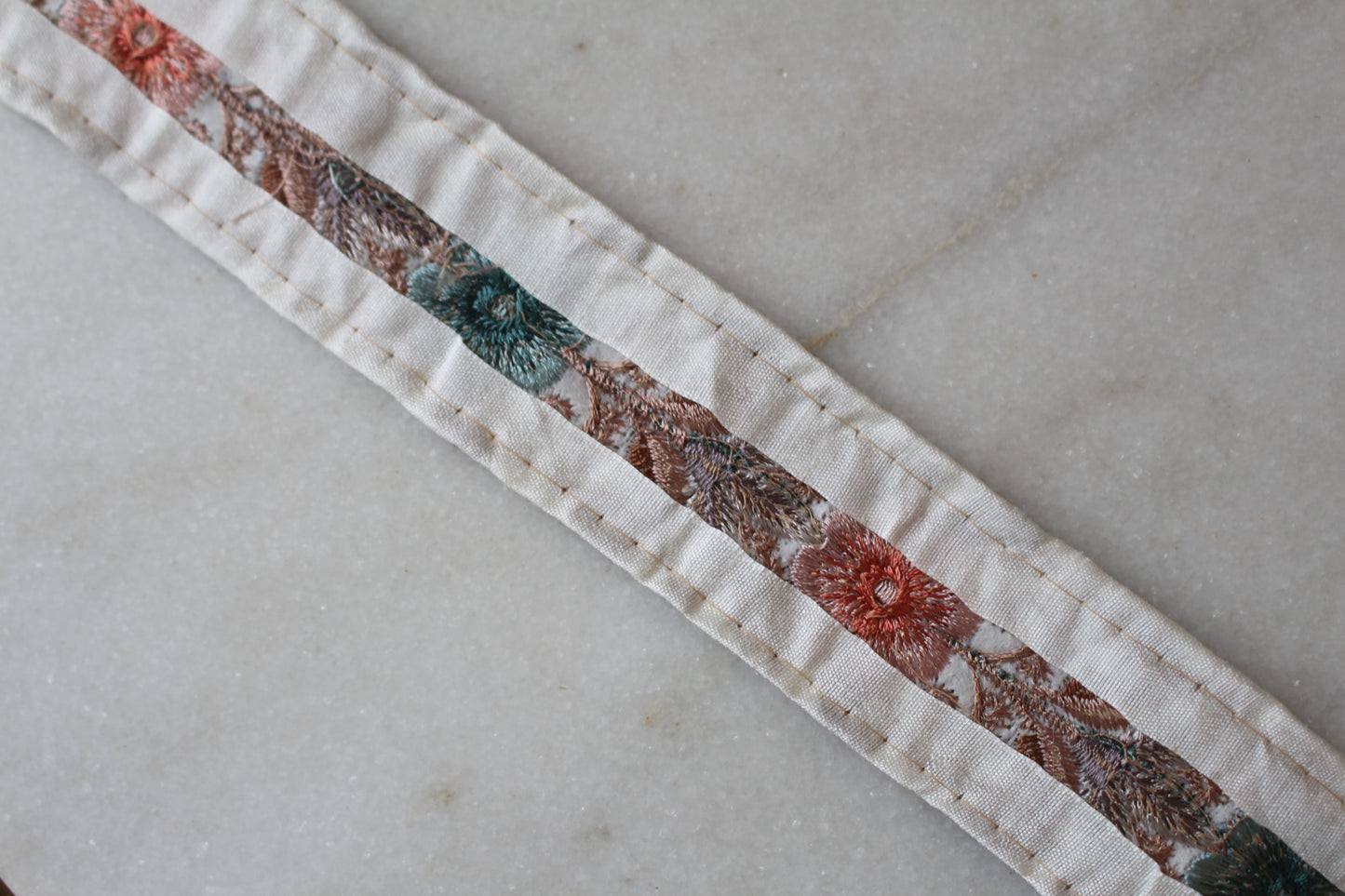 Flower Garden ( White OE 2504082041 )